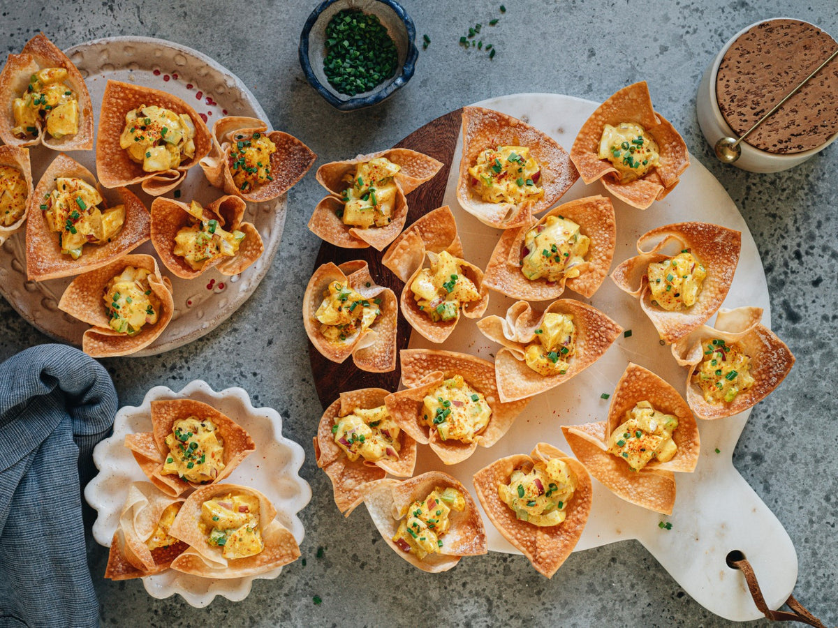 Curry Egg Salad Wonton Cups